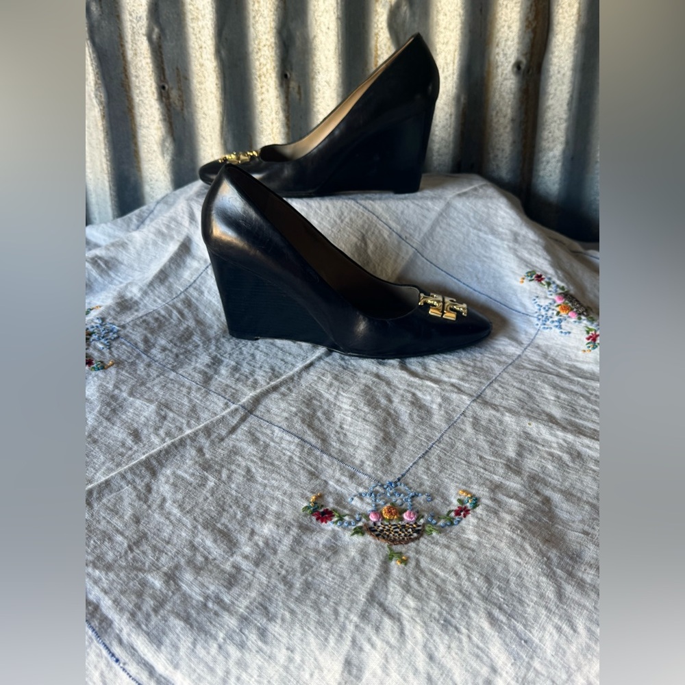 Tory Burch Black Wedges with Gold Logo - Picture 5 of 6